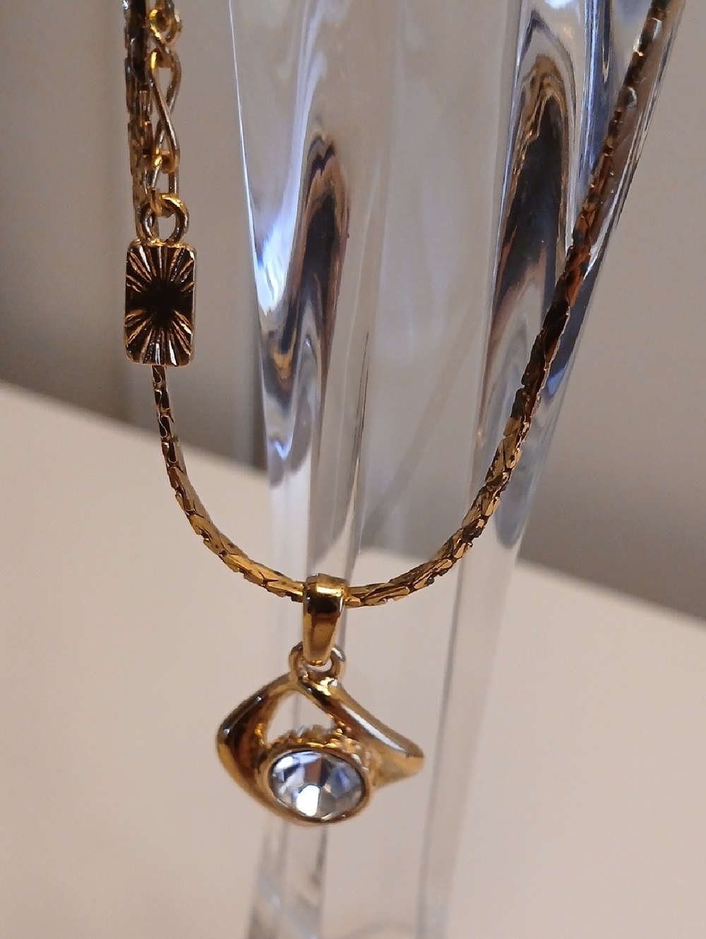 Yves Saint Laurent Gold Rhinestone Necklace 17 " - Picture 10 of 11